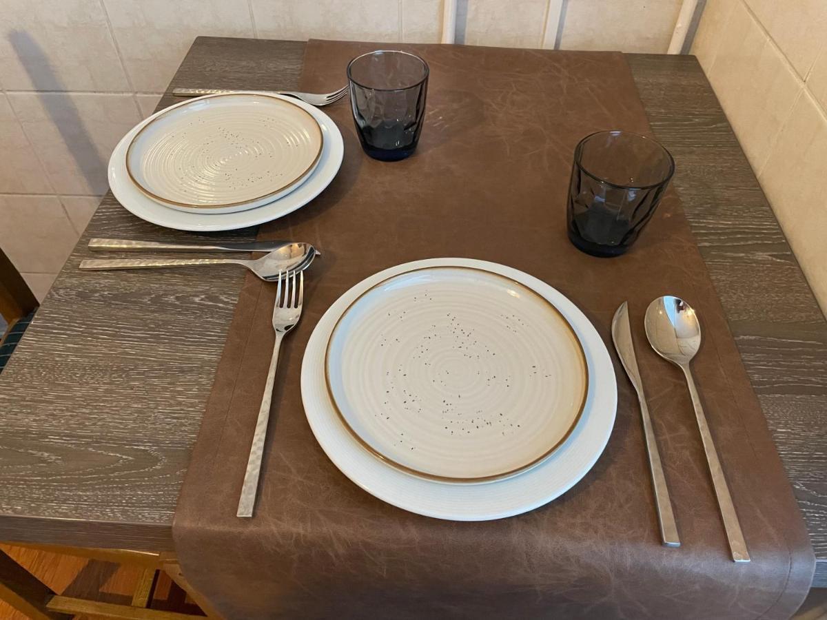 Appartement 2 Chambres Avec Parking Prive Gratuit Dijon Luaran gambar